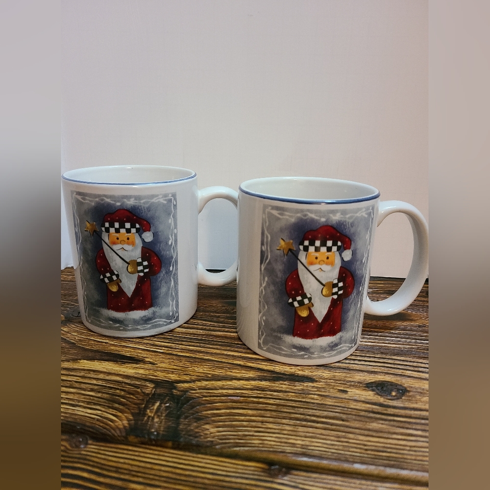 Santa Claus Holiday Coffee Tea Mugs Set of Two